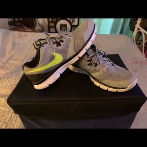 Nike flex experience run 3